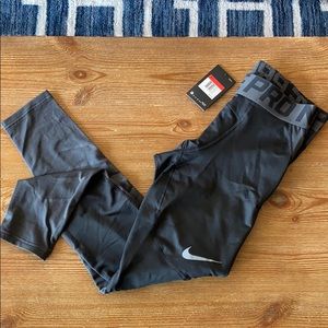 New Nike Pro Hyperwarm men’s size L NWT
